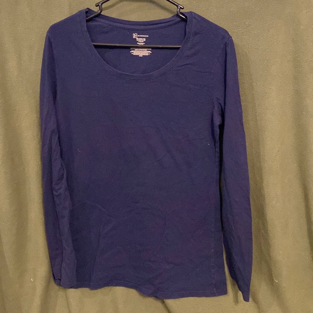 Long sleeved top